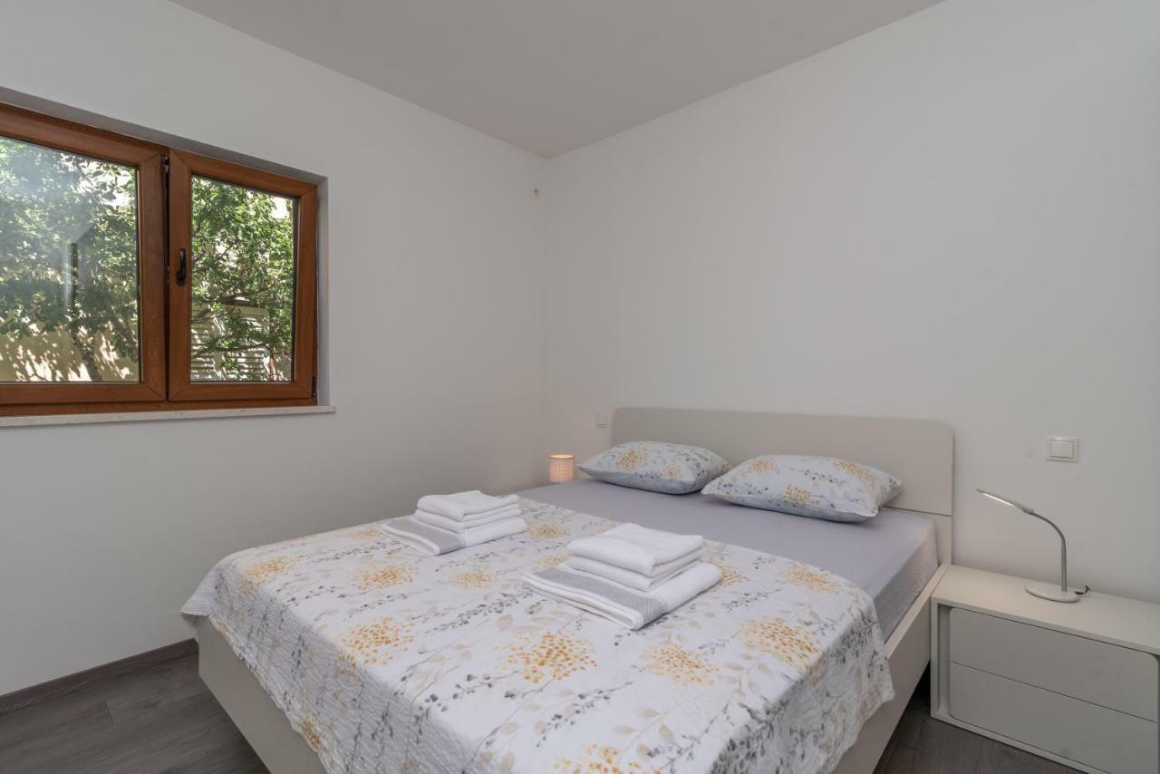 Kiwi Apartment Trogir Exterior photo