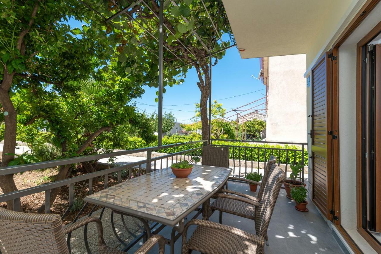 Kiwi Apartment Trogir Exterior photo